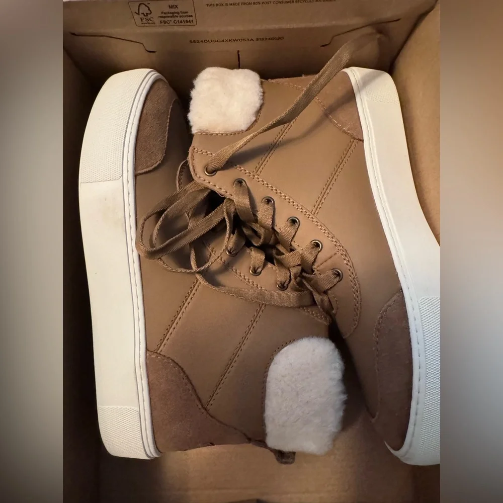 Ladies Ugg Zilo High - Picture 6 of 6